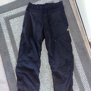 size 6 lululemon straight leg joggers